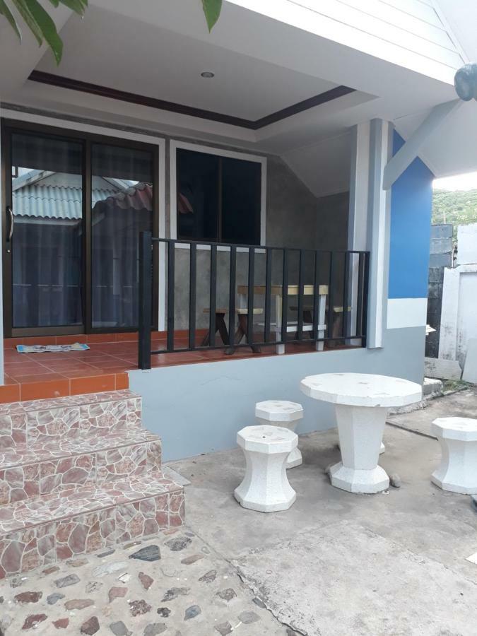 Ferienwohnung Poopreaw Koh Larn Exterior foto